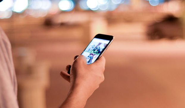 Ligando en Grindr contra el VIH: la Agencia de Salud de Barcelona ya tiene una cuenta en las ‘app’ de contactos